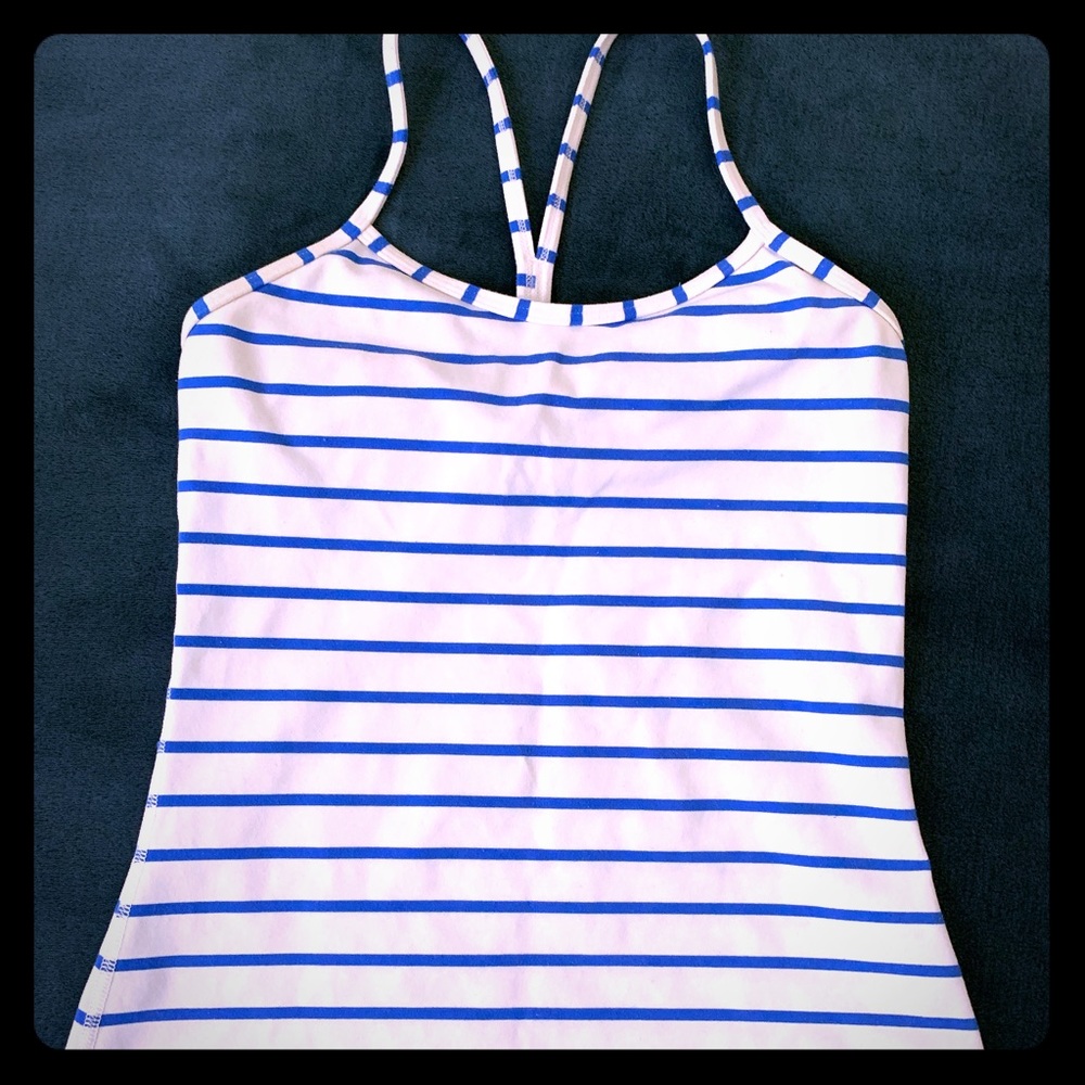 🍋Lululemon Power Y tank!